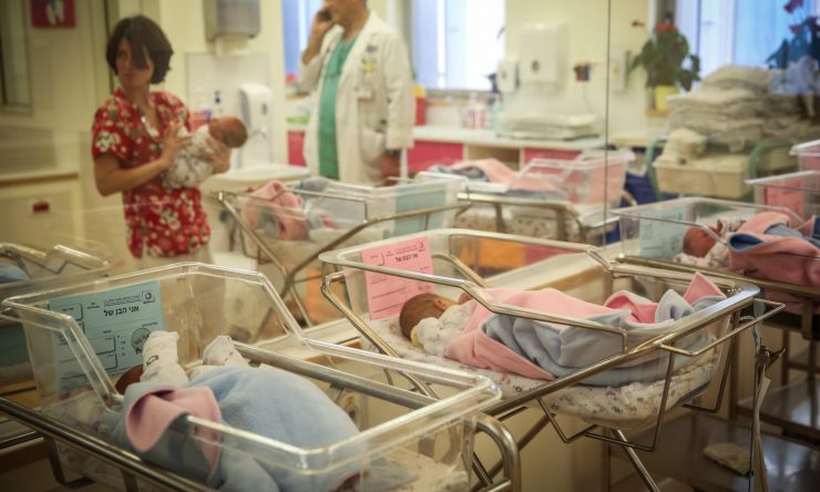 выпишут ли в выходные из роддома