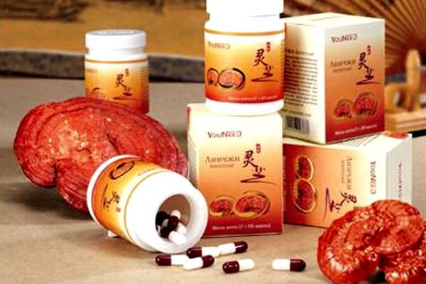 упаковки препаратов и гриб линчжи