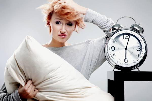 женщина не выспалась