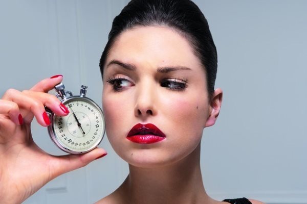 девушка с секундомером