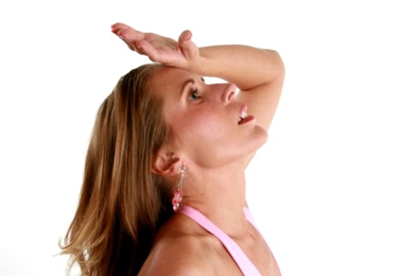 женщине плохо